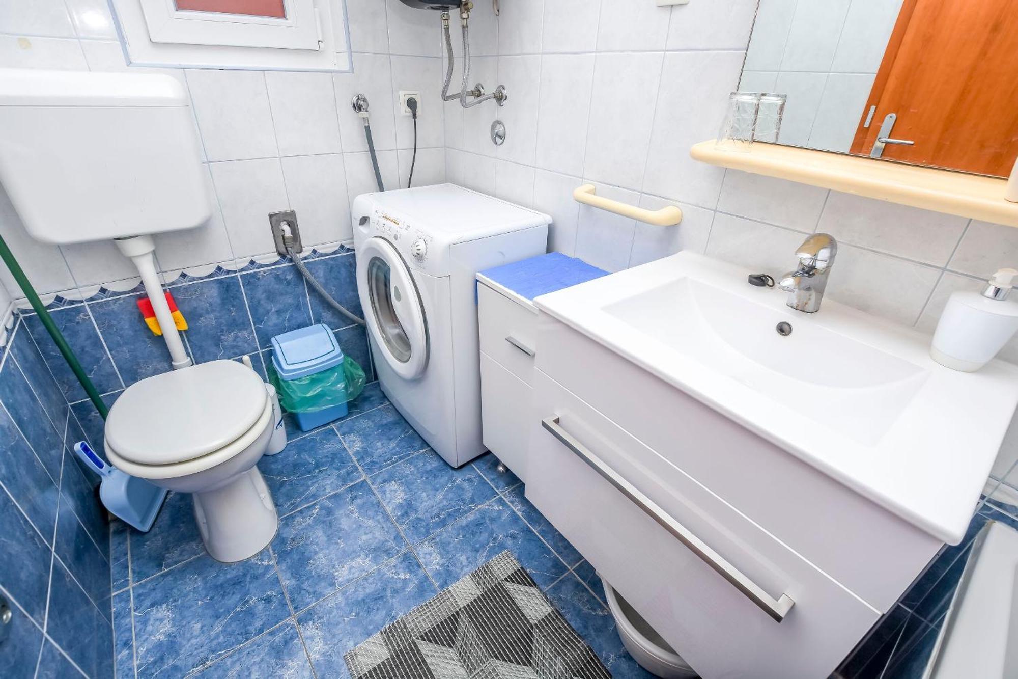 Apartments Vladimir Примоштен Экстерьер фото